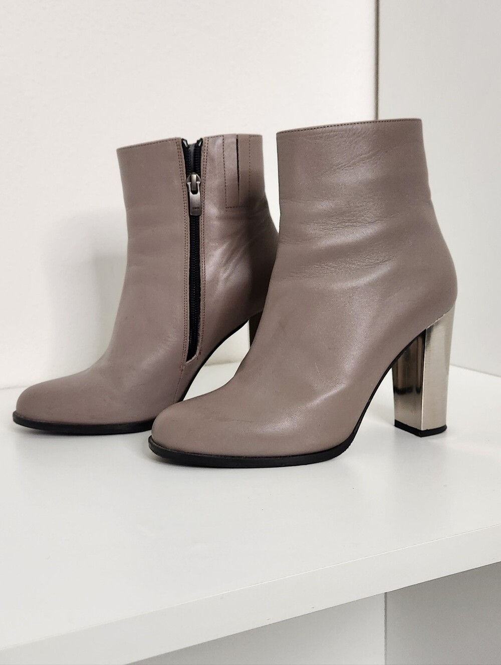 Carvela Kurt Geiger Women's Grey Leather Ankle Boots with Metallic Block Heel